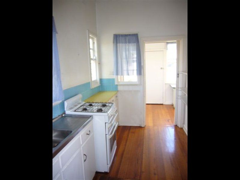 28 Station Street, Seaholme - Thumbnail 3