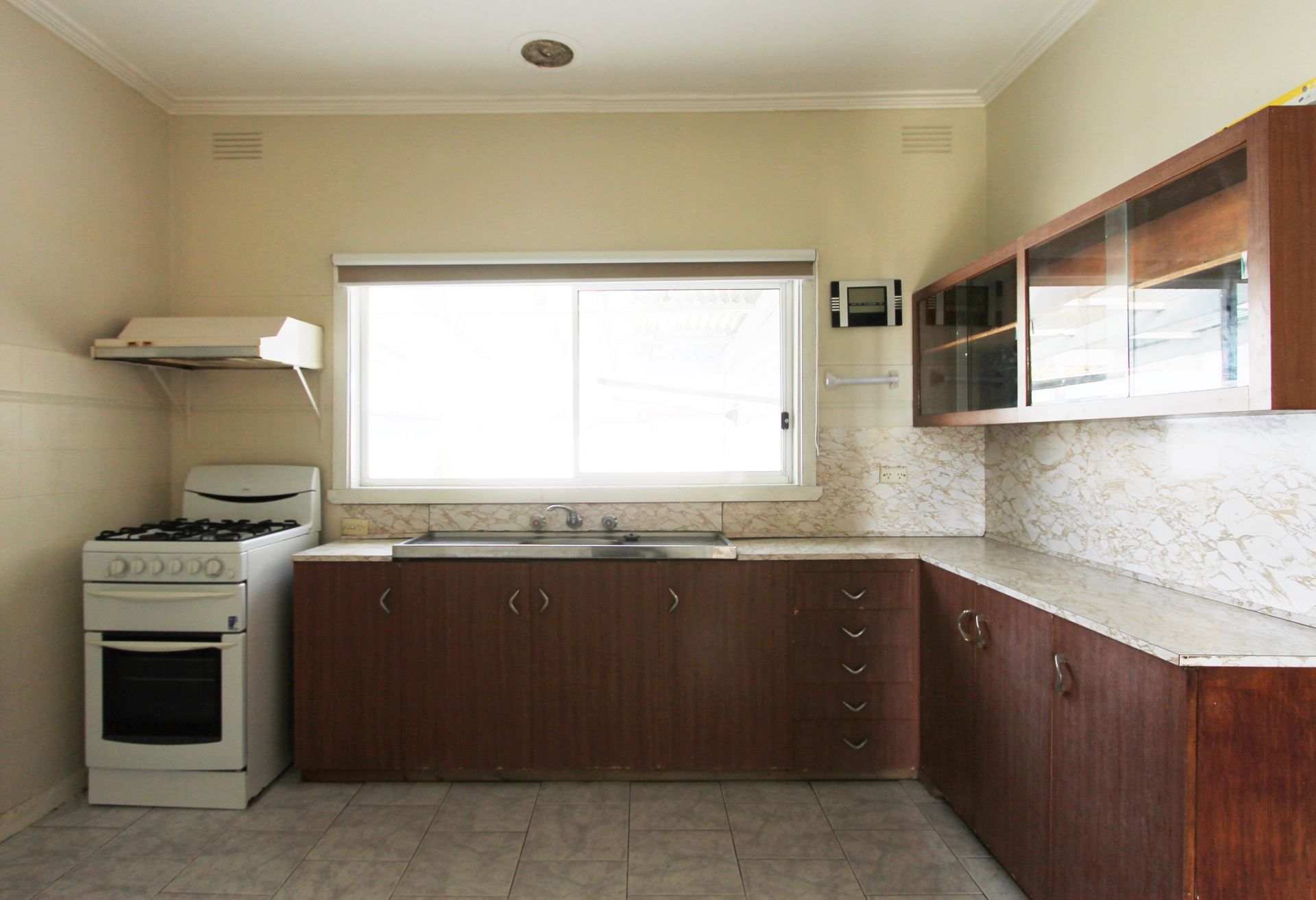 AFFORDABLE FAMILY HOME !!!