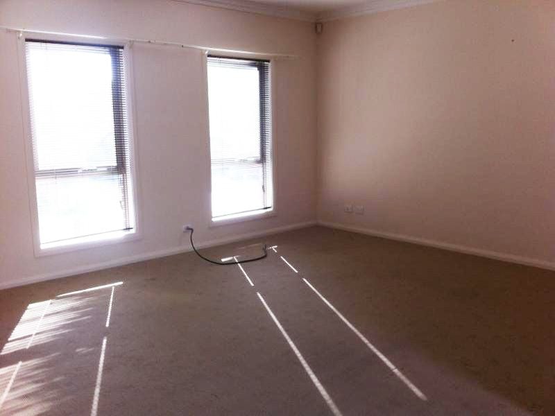THIS MODERNLY PRESENTED HOME, NEAR TRANSPORT AND SHOPS IS AWAITING YOU!