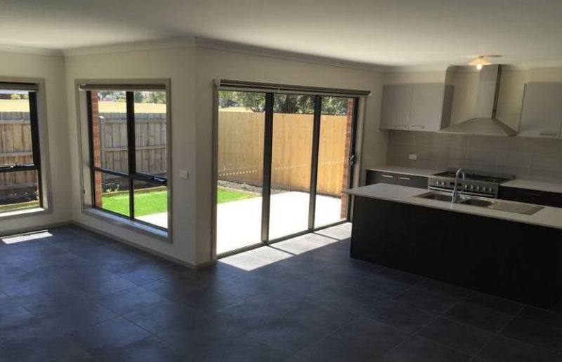10 Blair Court Altona North VIC, Altona North - Thumbnail 3