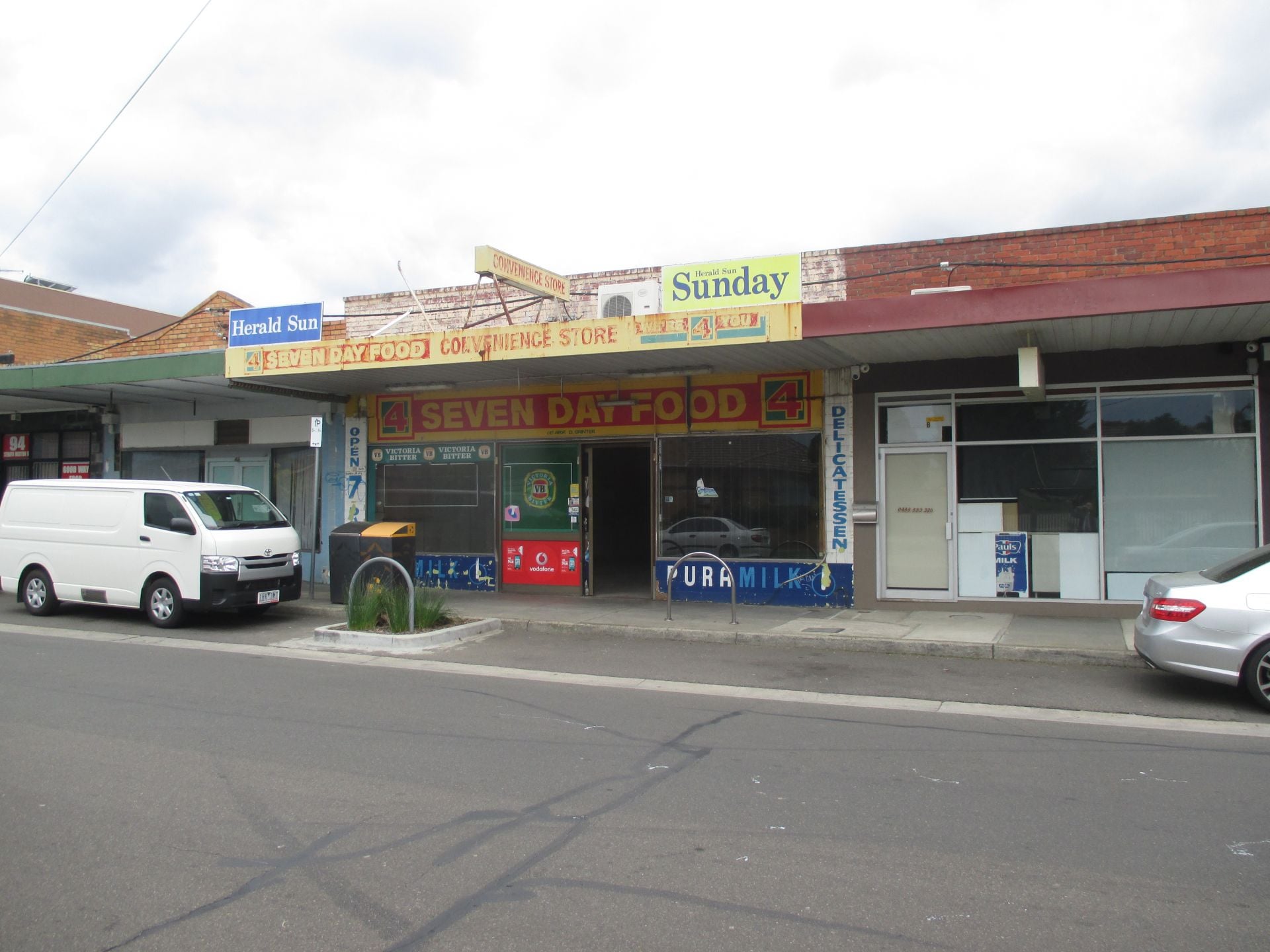 RETAIL INVESTMENT