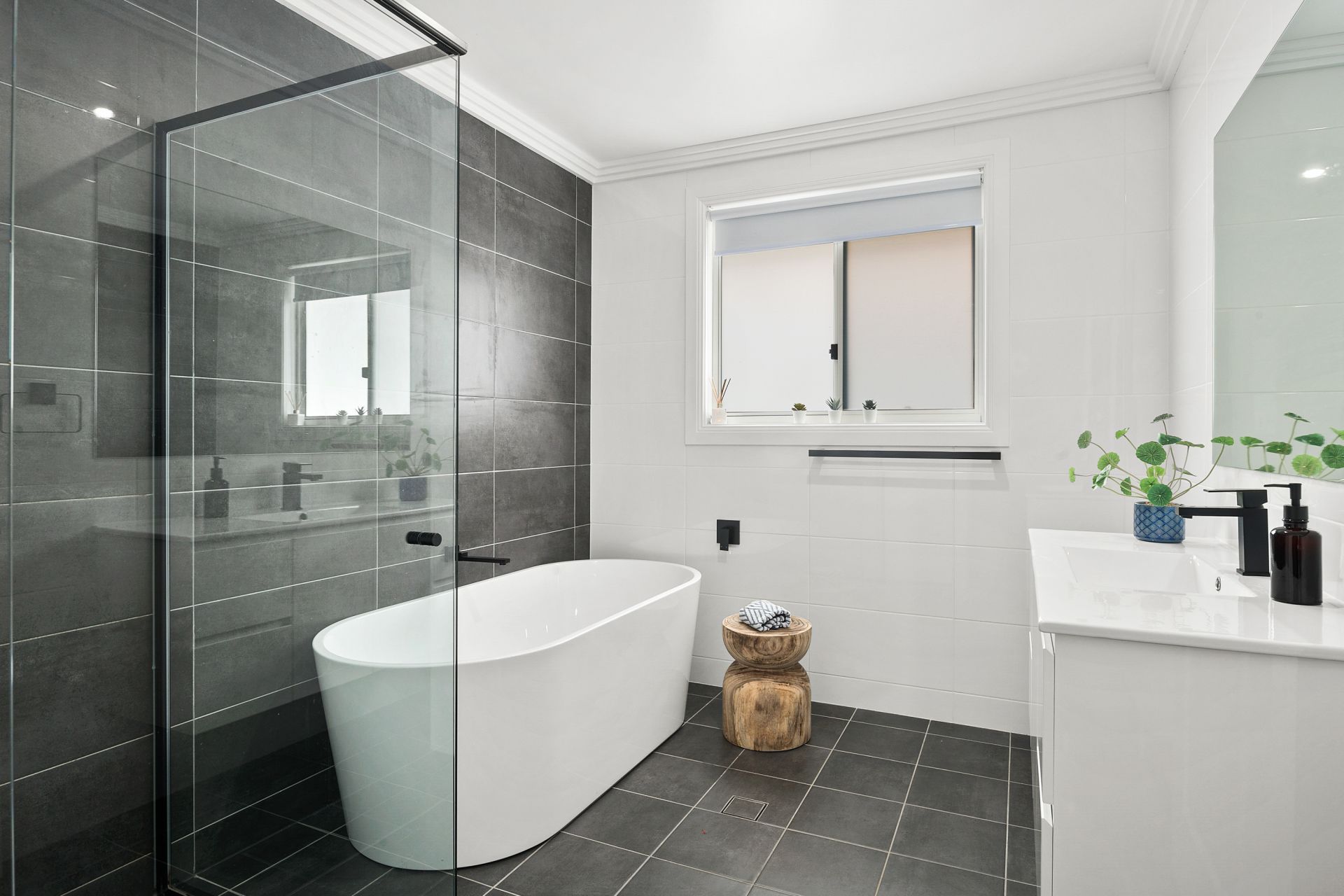 Real Estate For Sale 24 Mackellar Circuit Renwick , NSW