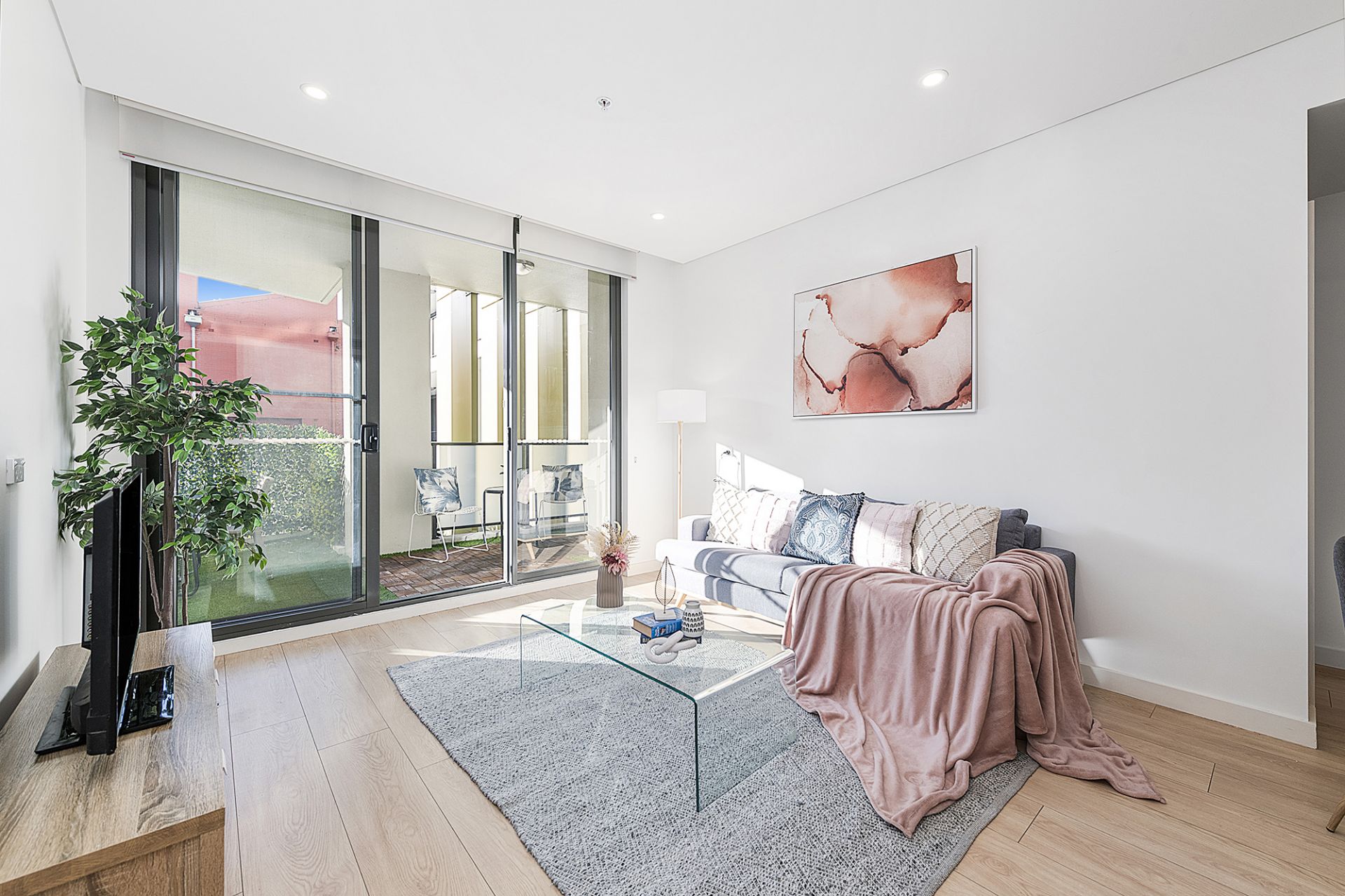 239/4 Nipper Street, Homebush, Homebush - Thumbnail 4