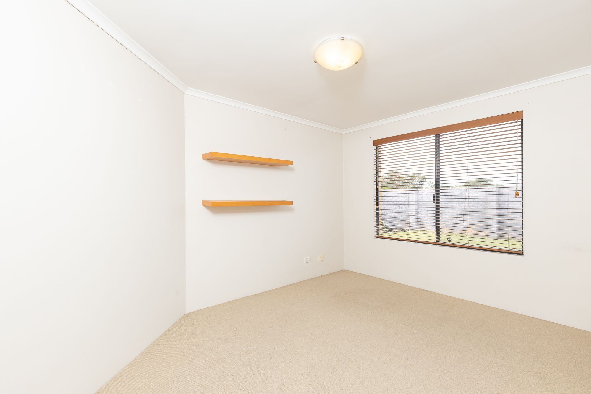 Real Estate For Lease 16 Bayeux Avenue Port Kennedy , WA