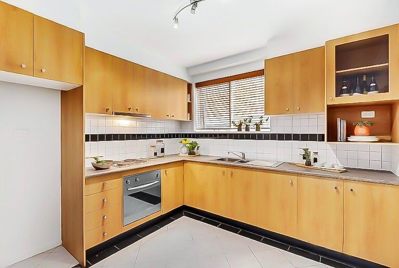 Thornbury Two Bedroom with a Private Courtyard