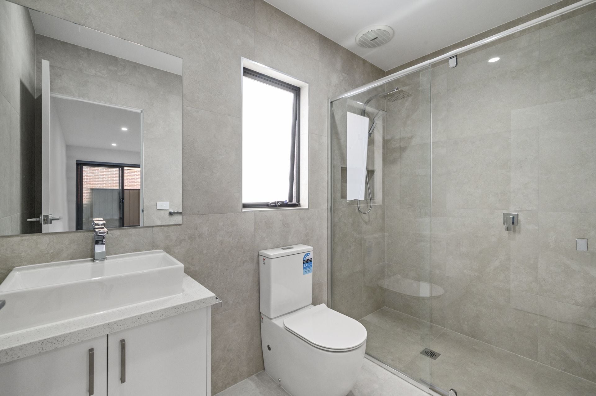 BRAND NEW 2 BEDROOM TOWNHOUSE