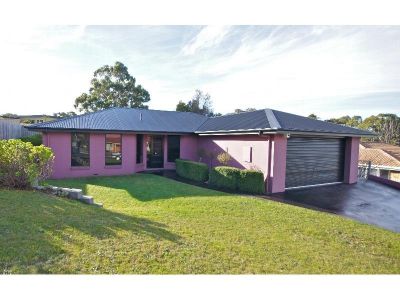 4
 
 
 
  
 
 
 2
 
 
 
  
 
 
 2
 
 
 
 
 
 
 
 32 Arden Avenue, DEVONPORT TAS 7310, Devonport - Thumbnail 2