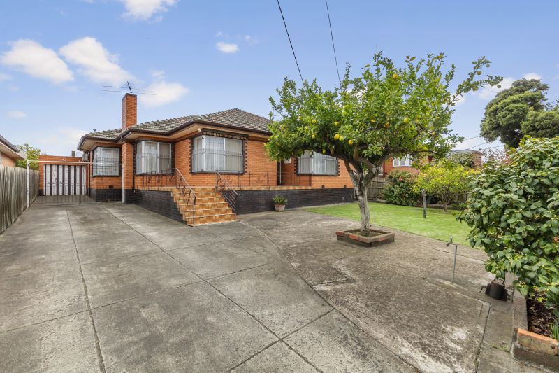 17 Winslow Avenue, Lalor