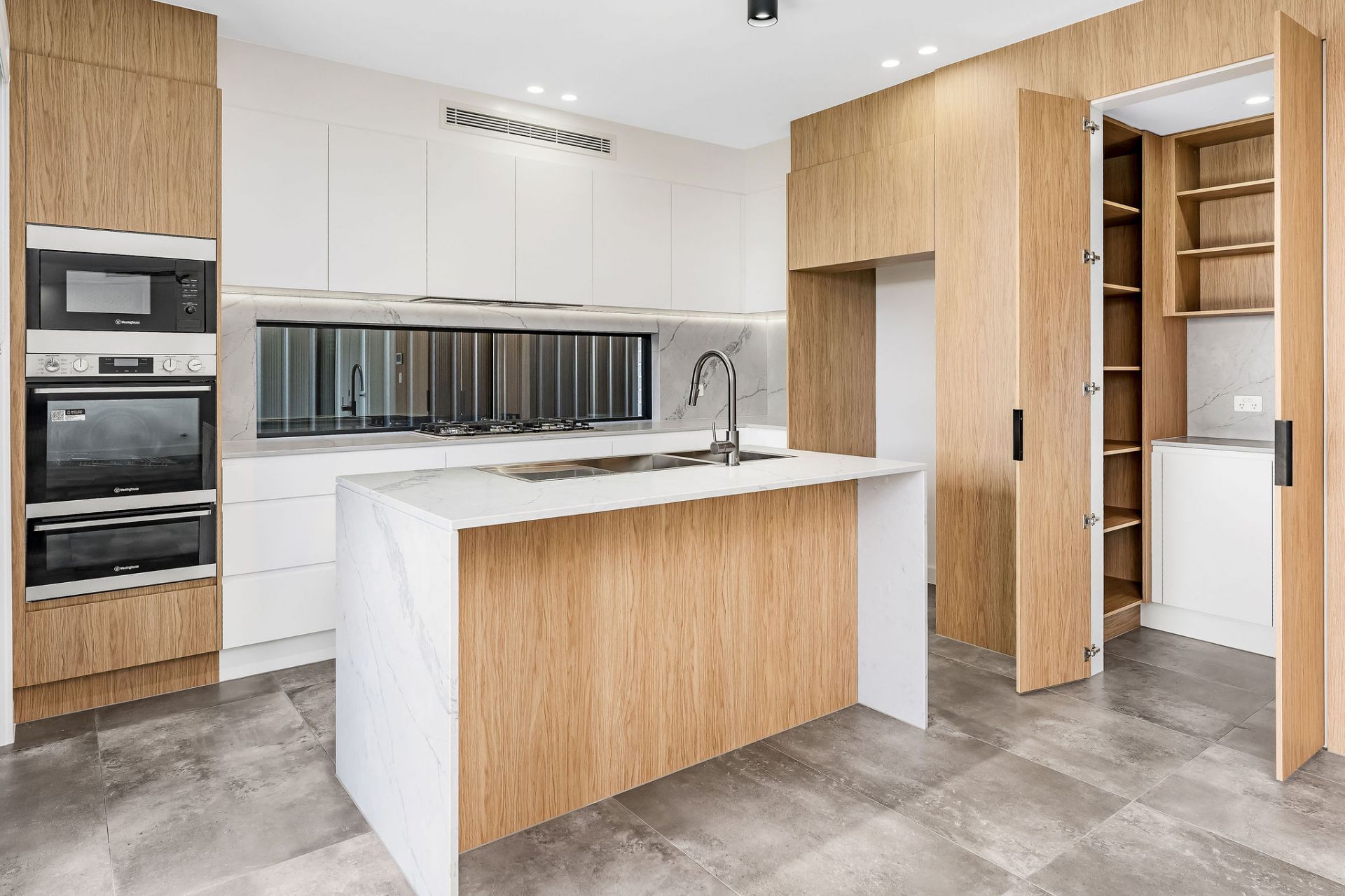 Real Estate For Lease 3B Ledwell Way Oran Park , NSW