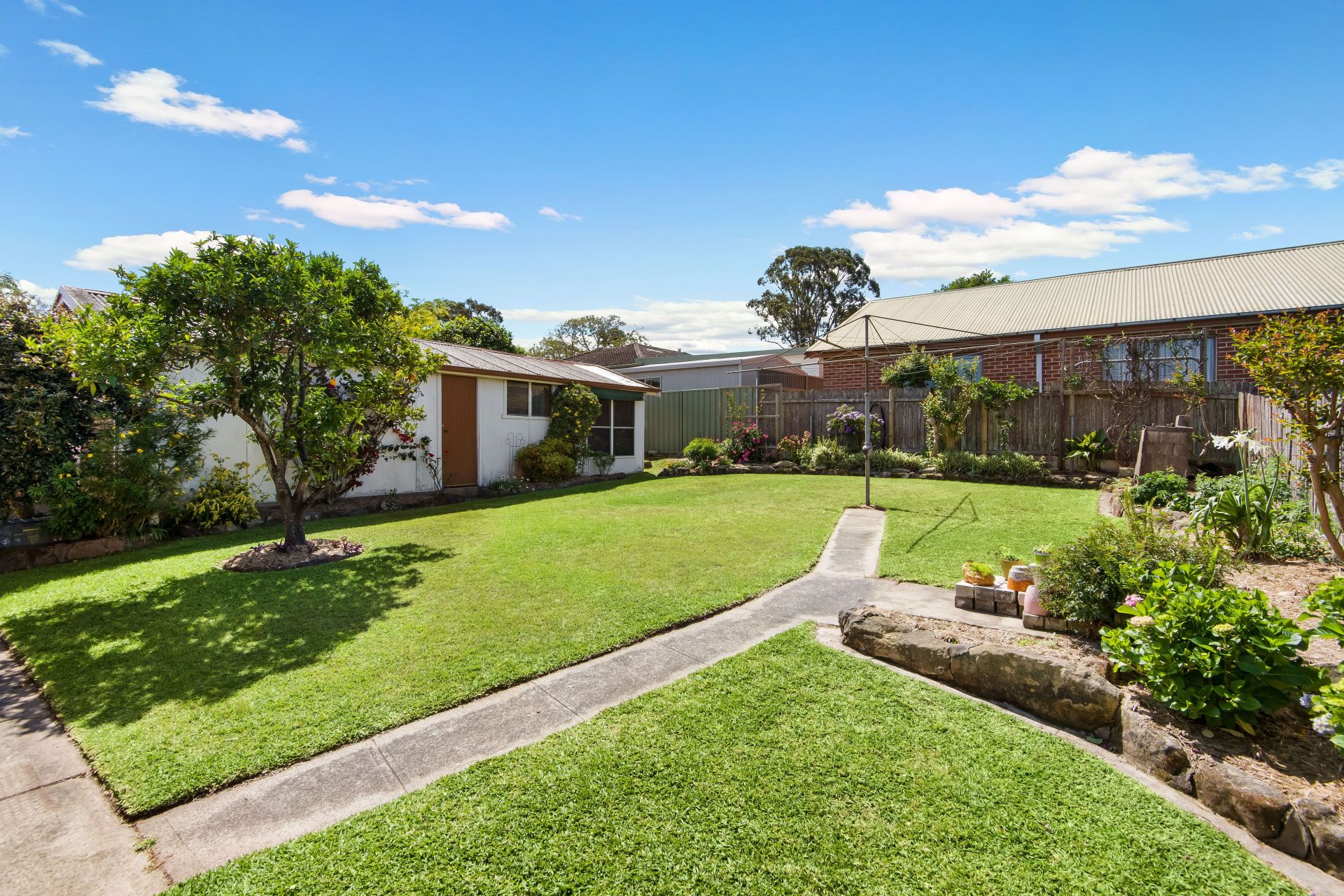 23 Warrina Road, CARINGBAH SOUTH, Caringbah South - Thumbnail 4