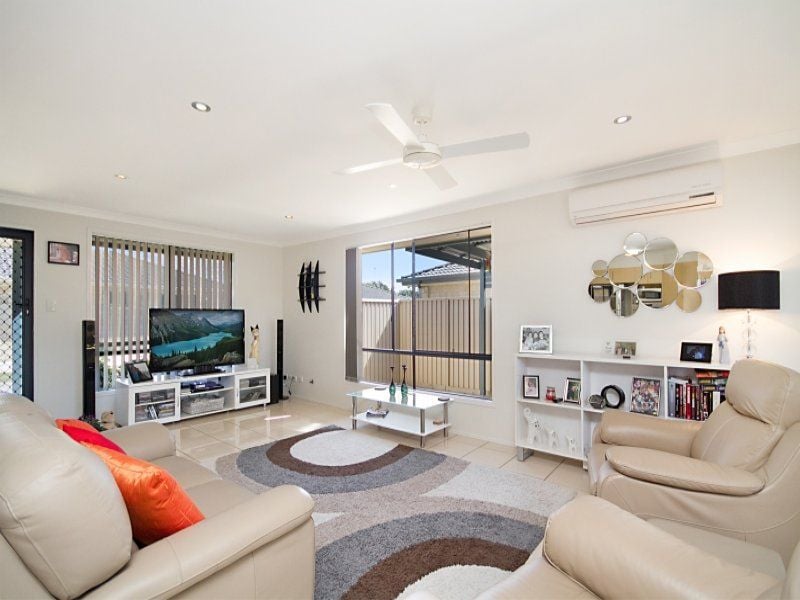 12/100 Dry Dock Road, TWEED HEADS SOUTH, Tweed Heads South - Thumbnail 2