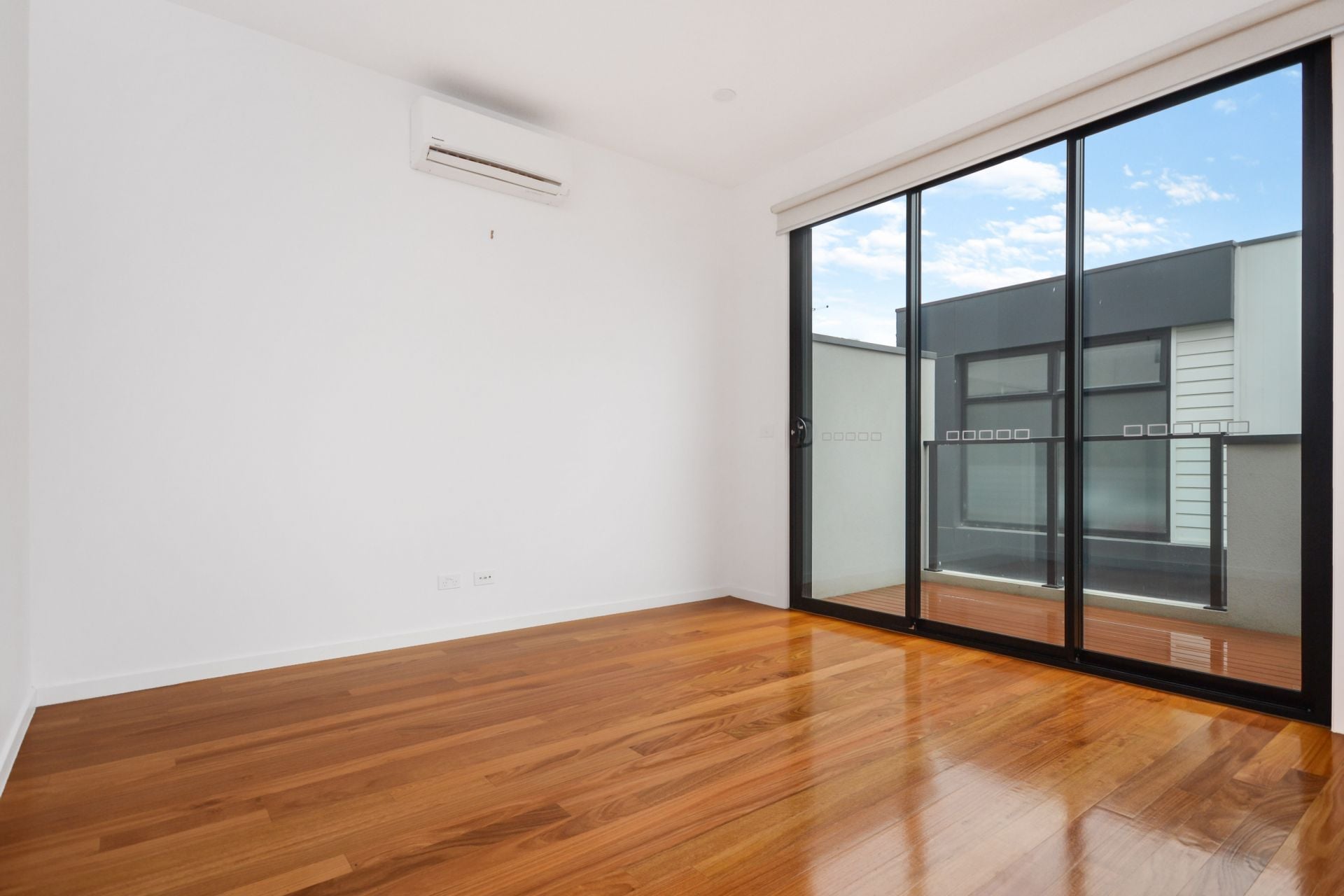Light filled living in Northcote