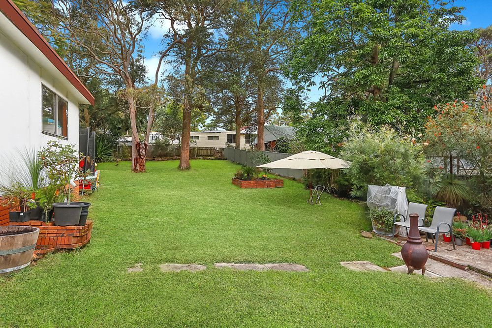 10 Blacket Street, Heathcote NSW 2233