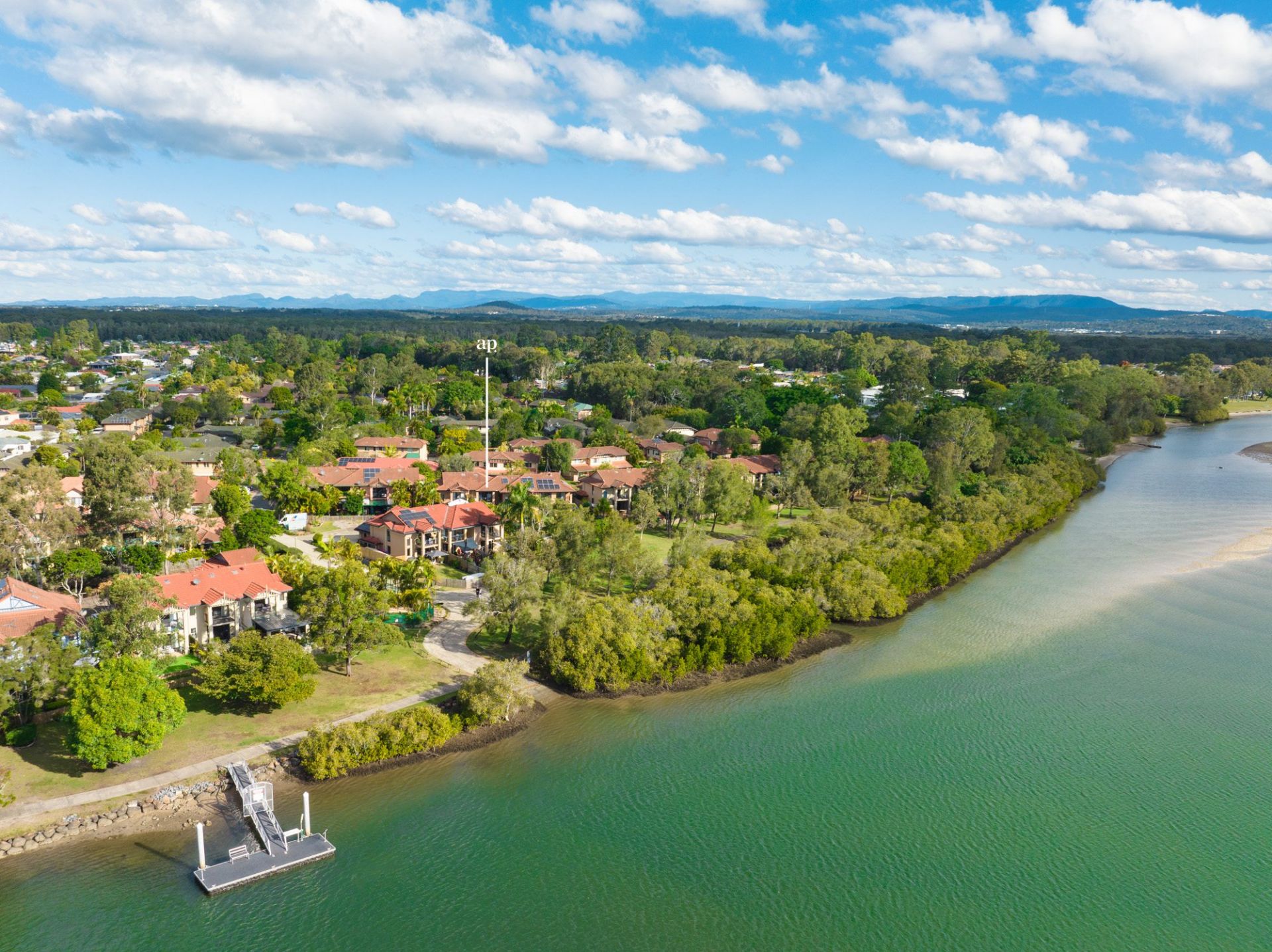 264/125 Hansford Road, Coombabah - Thumbnail 2