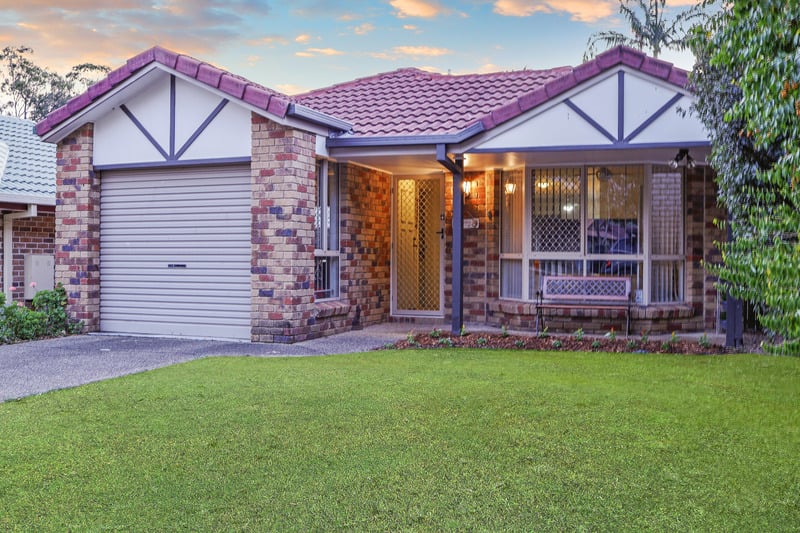 Easy Living, Quiet St, 80m to parks & 4 mins to the lake