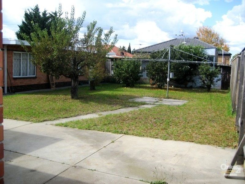 24 Curlew Ave, Altona - Thumbnail 4
