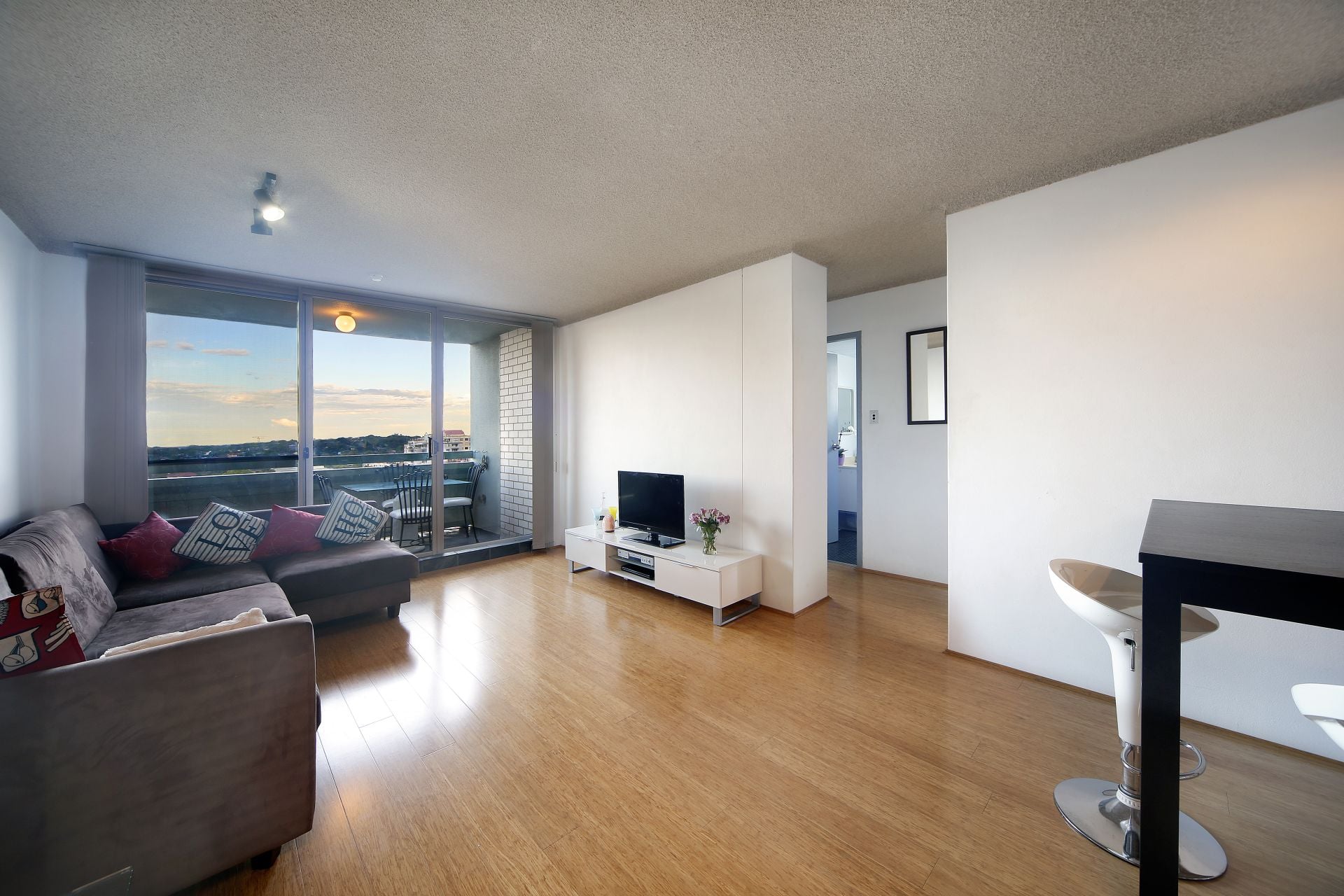 62F/5-29 Wandella Road, Miranda, Miranda - Thumbnail 2