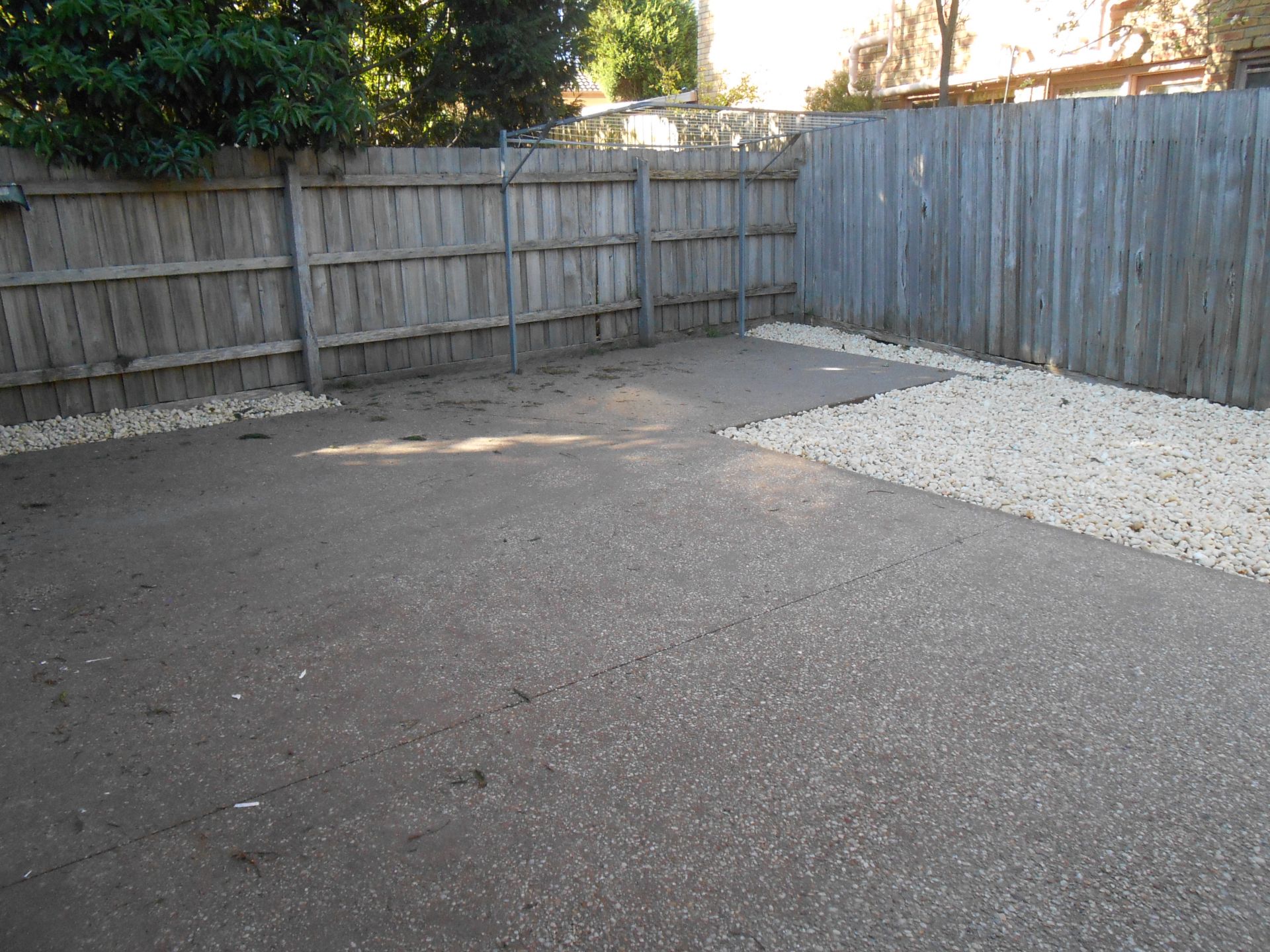 WELL PRICED, FANTASTIC LOCATION!!
