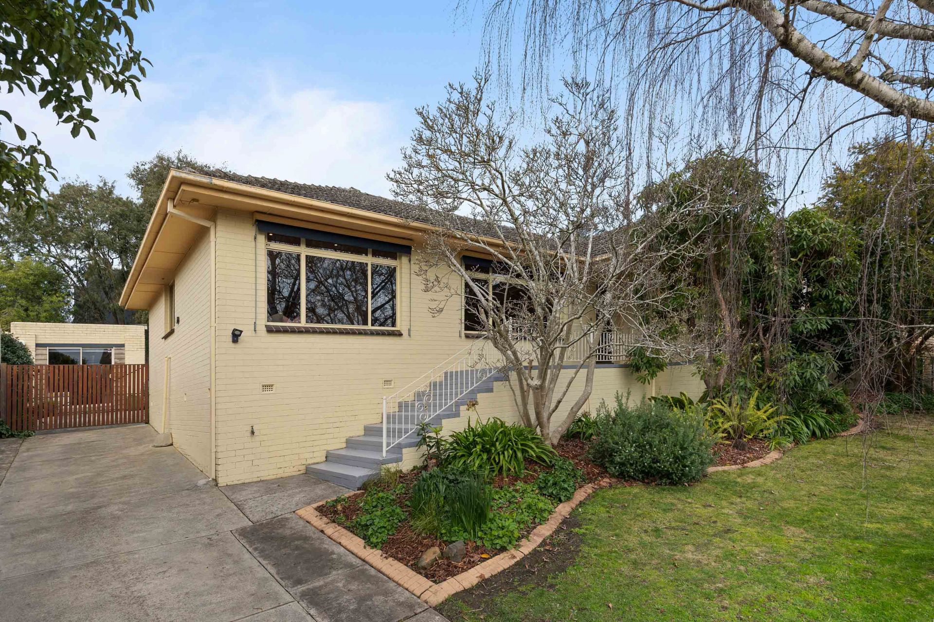 6 Philip Avenue Ballarat North VIC, Ballarat North - Thumbnail 2