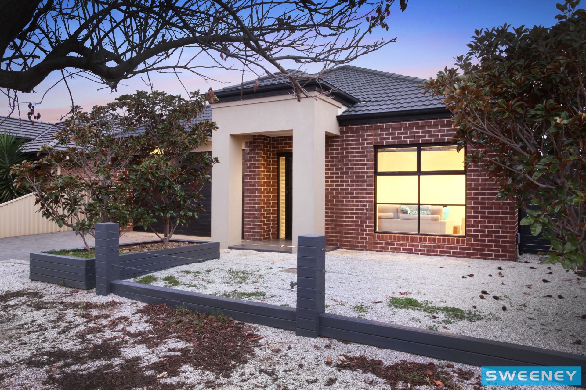 11 Beckett Crescent, Caroline Springs - Thumbnail 3