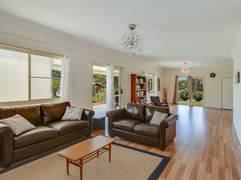 Real Estate For Sale 8 Silverwood Drive Burnside , QLD