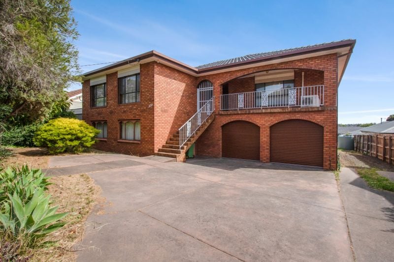 127 Dundas Street, Preston