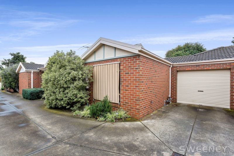 2/26 Bracken Grove, ALTONA Sweeney Estate Agents