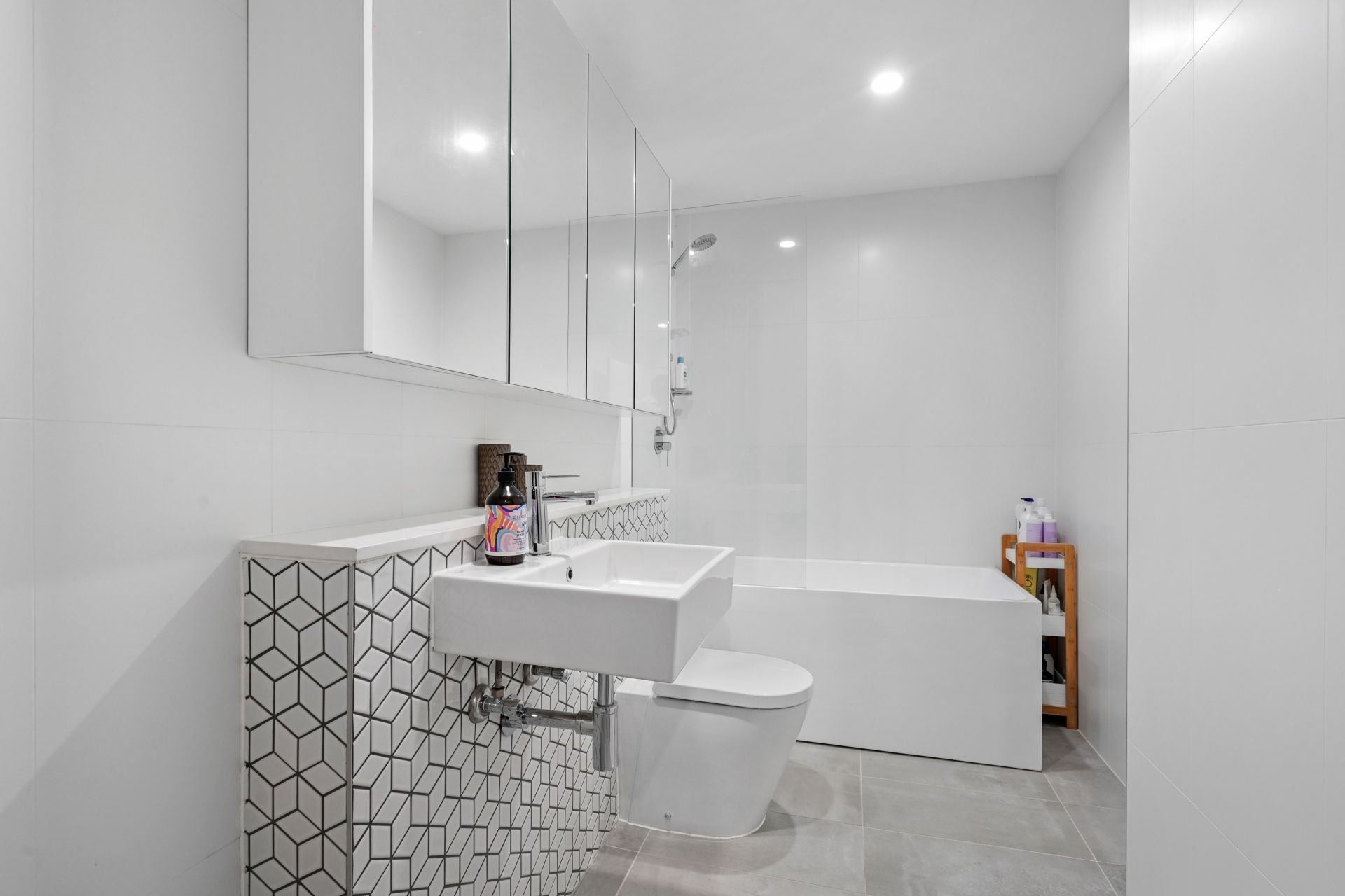 Real Estate For Lease 109/99A Bonar Street Wolli Creek , NSW