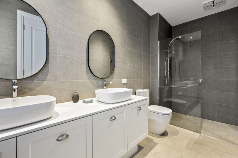 34 Aisbett Avenue, Camberwell - Thumbnail 7