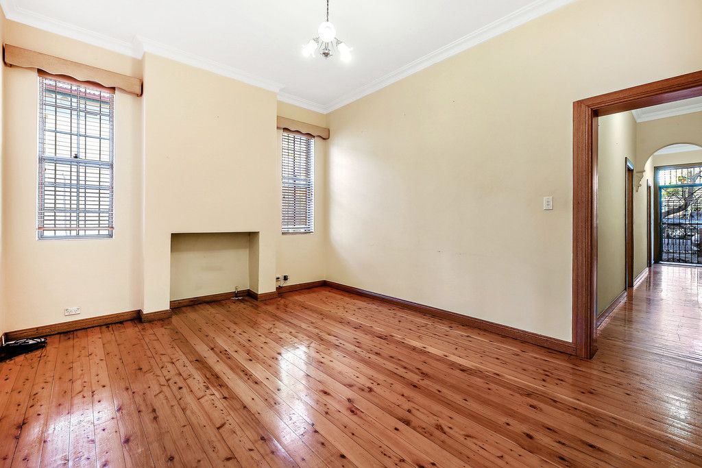 Spacious Three Bedroom with Rumpus