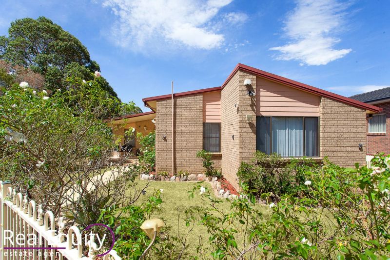 Real Estate For Sale 1 Sabre Crescent Holsworthy , NSW