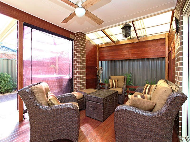 8 Grandstand Avenue, Caroline Springs - Thumbnail 7