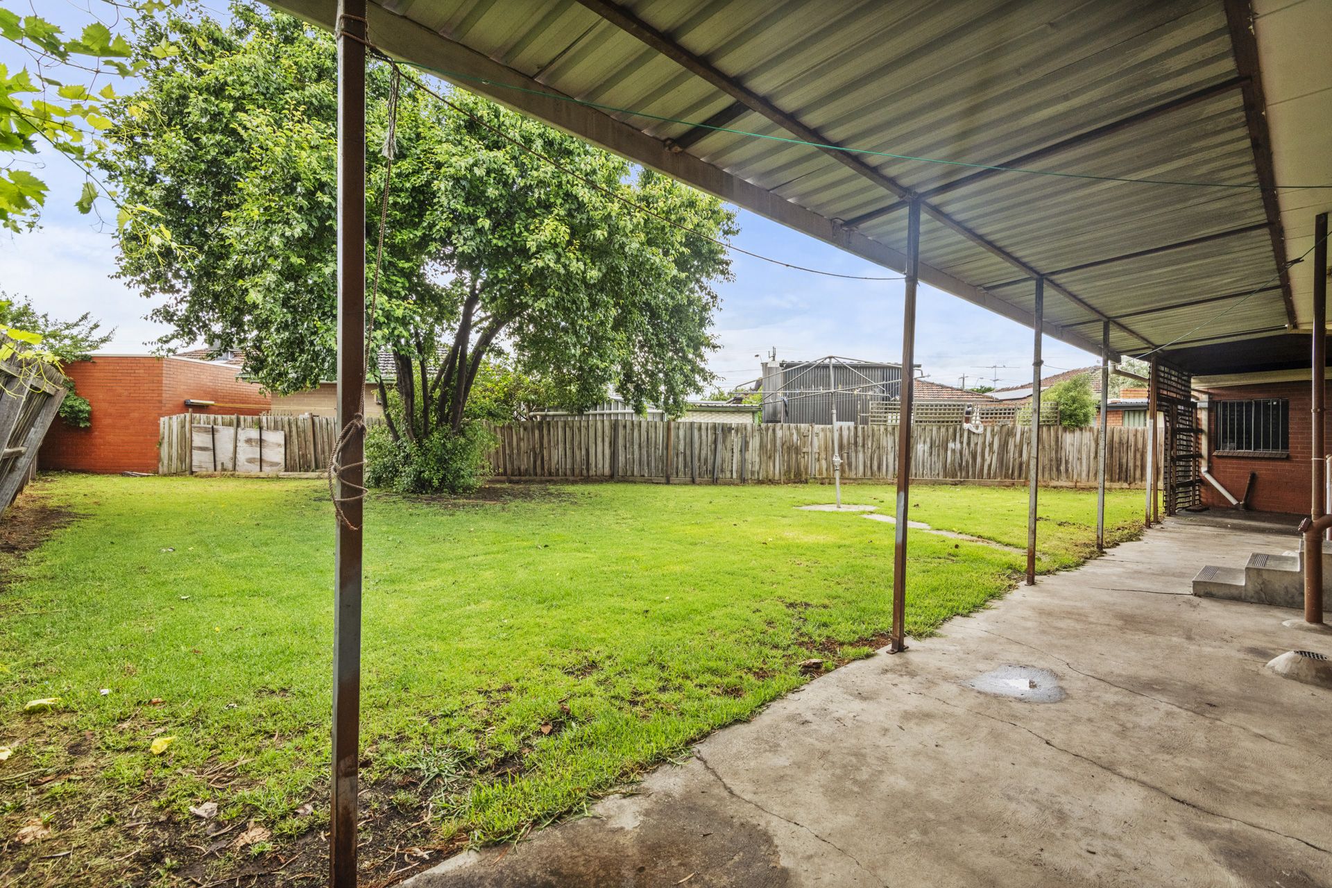 PERFECT FAMILY HOME IN PERFECT QUIET COURT LOCATION