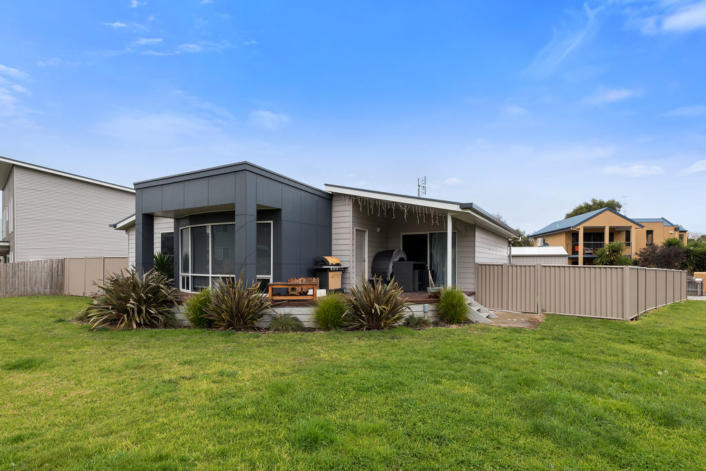 2A Gum Court APOLLO BAY VIC, Apollo Bay - Thumbnail 7