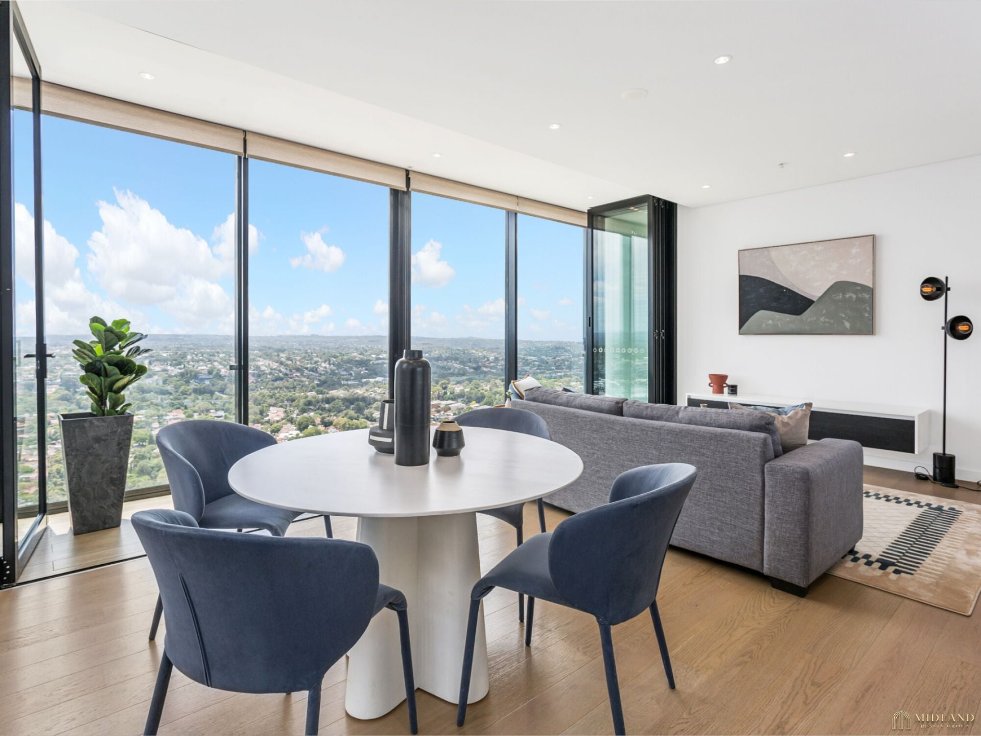 2810/10 Atchison Street, St Leonards, St Leonards - Thumbnail 4