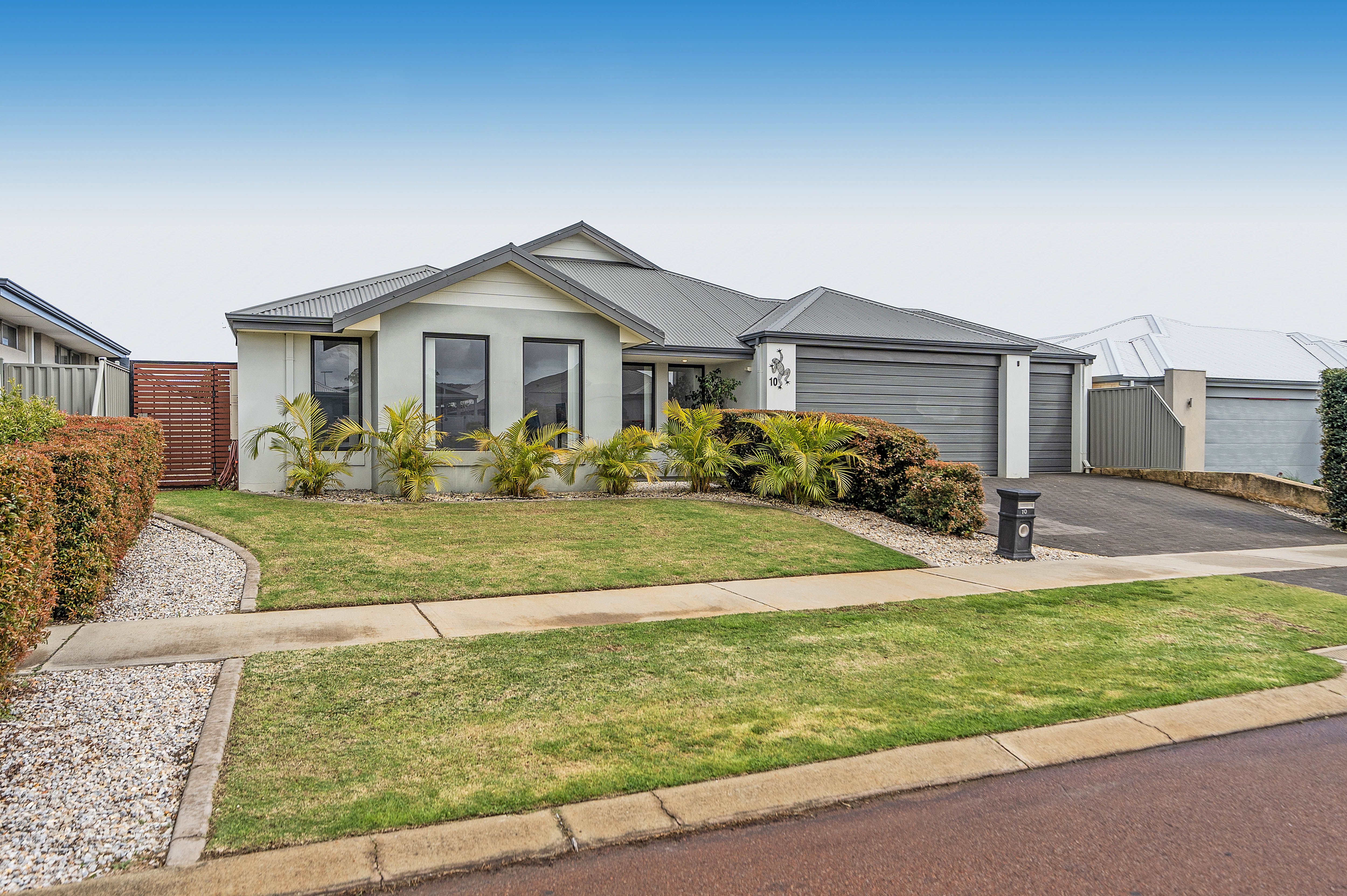 10 Crillin Way, Byford