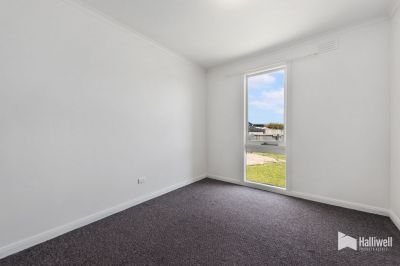 3
 
 
 
  
 
 
 1
 
 
 
  
 
 
 1
 
 
 
 
 
 
 
 8 Harvil Way, Devonport TAS 7310, Devonport - Thumbnail 8