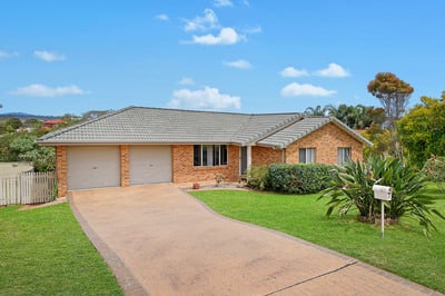 Lighthouse Beach Is Within Easy Reach – Appealing + Affordable Home