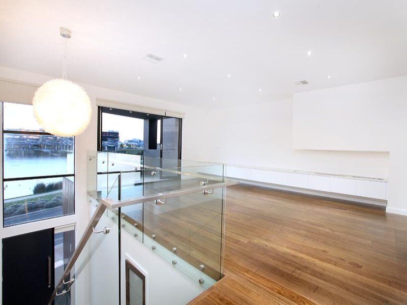 144 The Esplanade, Caroline Springs - Thumbnail 7
