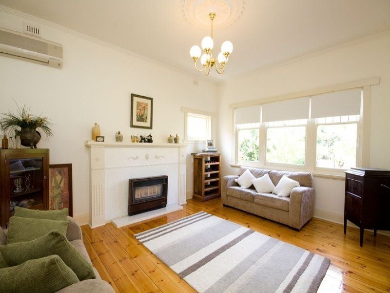 24 Dunbar Terrace Glenelg East 5045