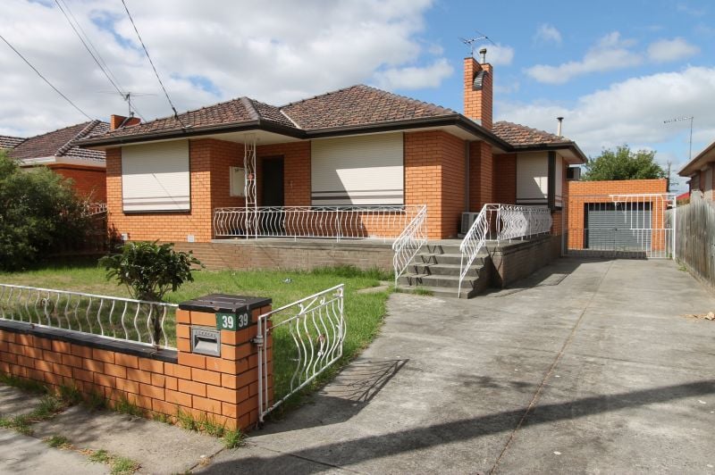 39 Burton Street, Lalor