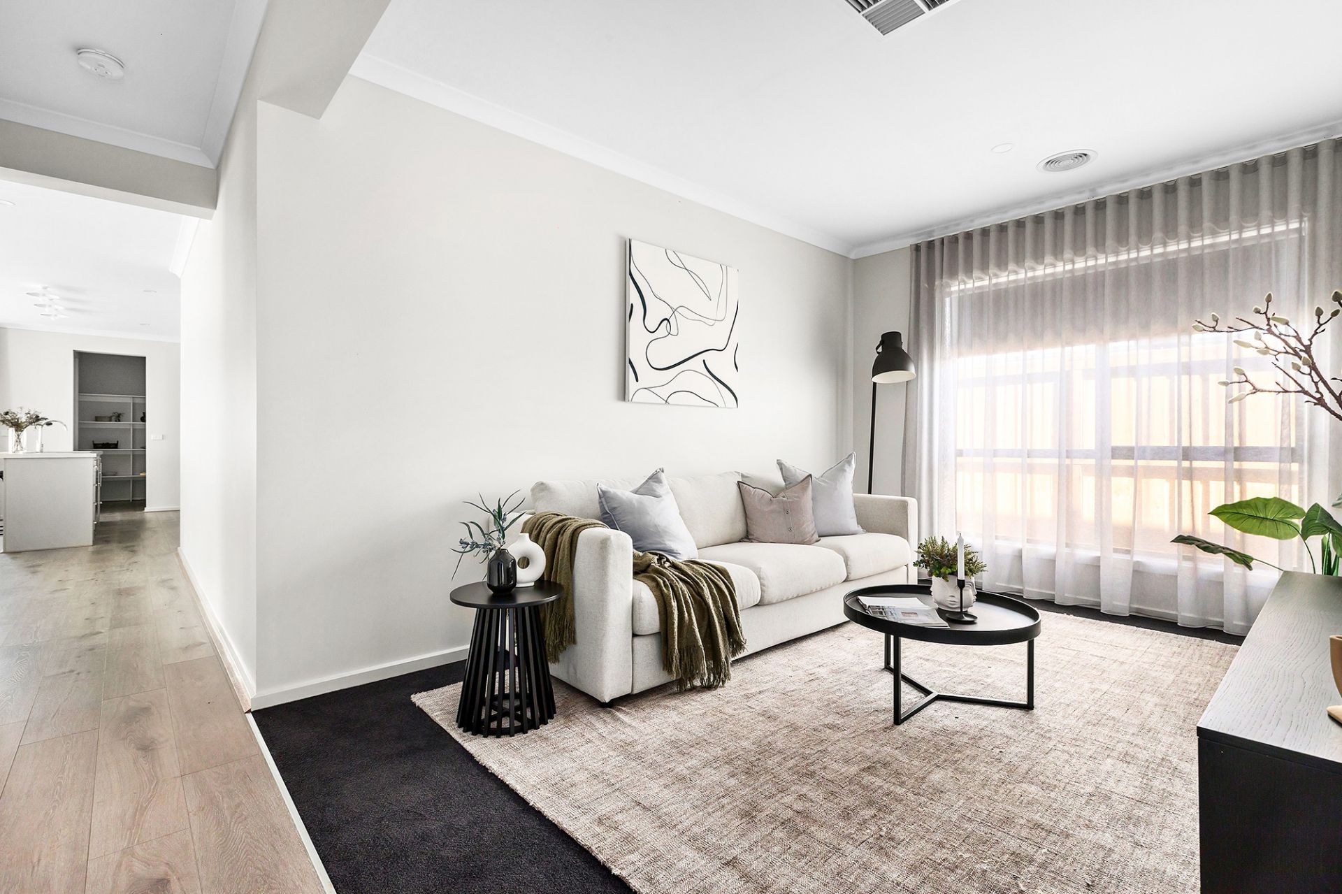11 Basin Street, Fraser Rise - Thumbnail 5