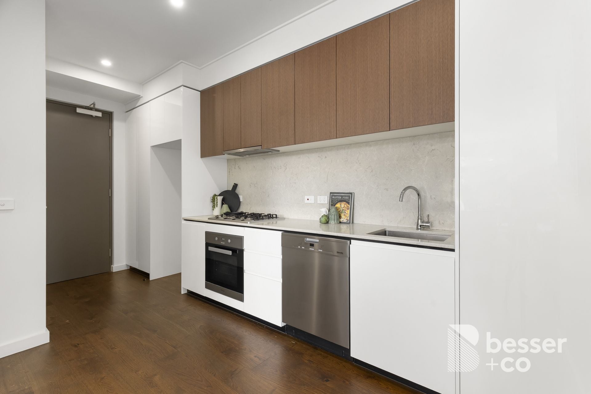 102/577-579 Glenferrie Road, Hawthorn - Thumbnail 5