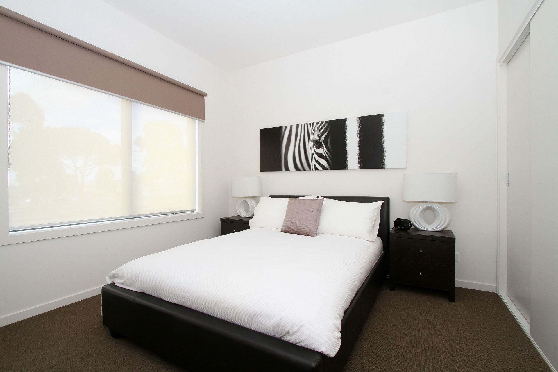 BRAND NEW TWO BEDROOM APARTMENT, GORGEOUS BUILDING, GREAT LOCATION!