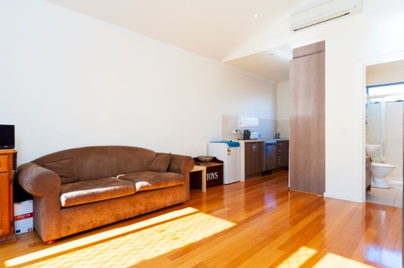 1/10 Rosamond Road, Footscray - Thumbnail 4
