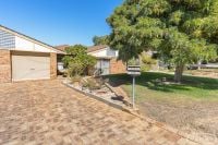 2/33 Thera Street, Falcon, Falcon - Thumbnail 2