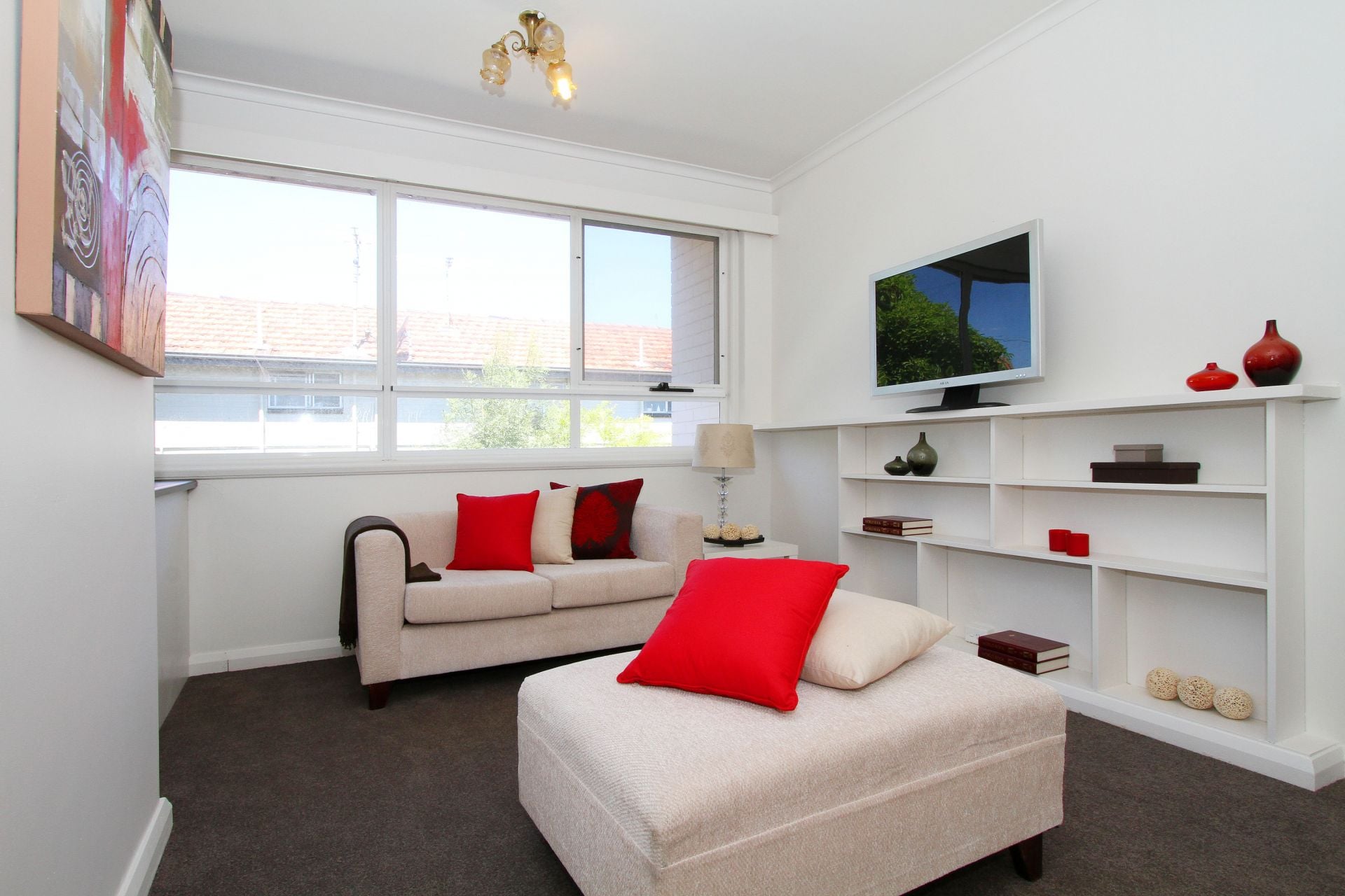 Secure One Bedroom Apartment!