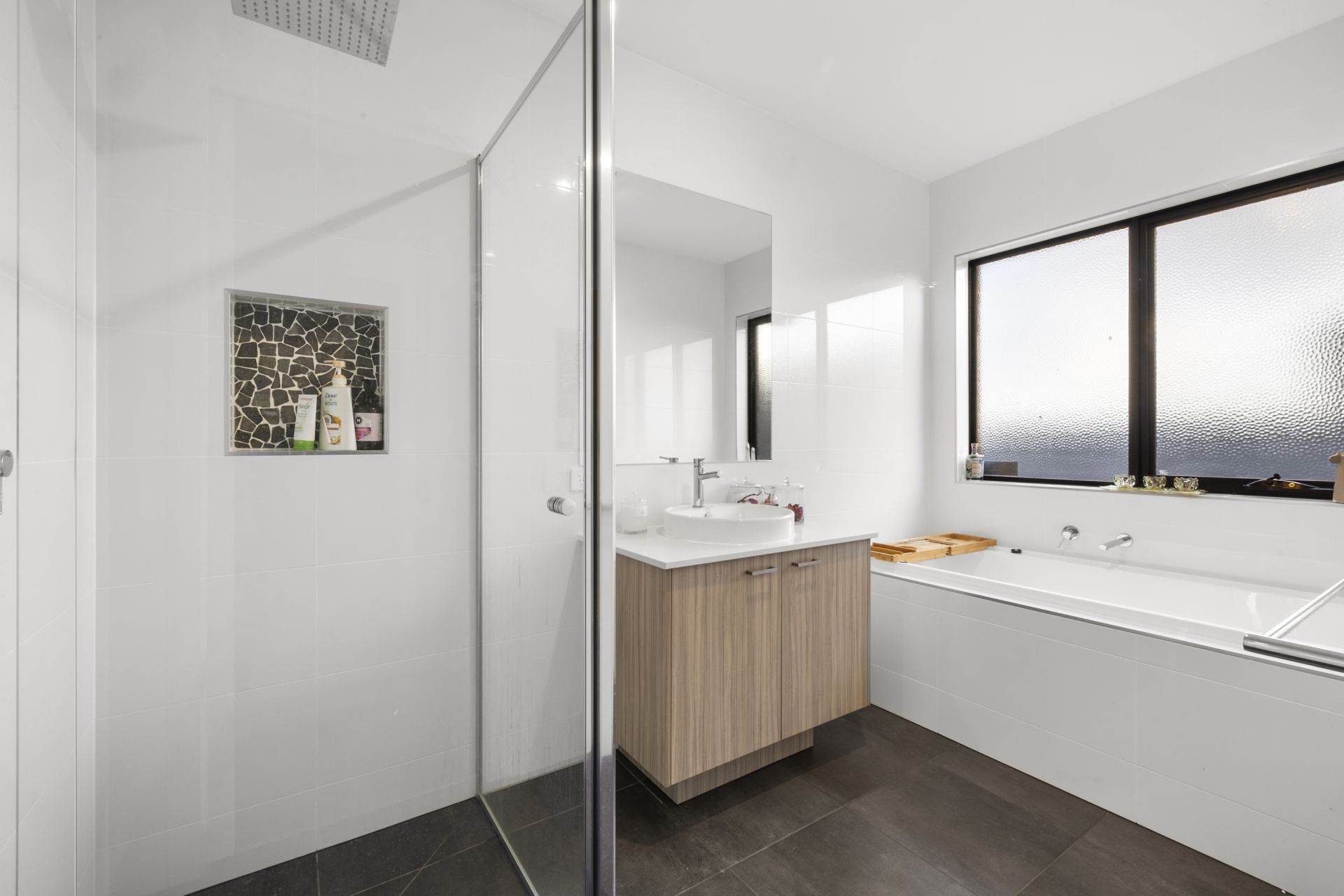 16 Mullingar Drive, Alfredton Ballarat Real Estate Pty Ltd