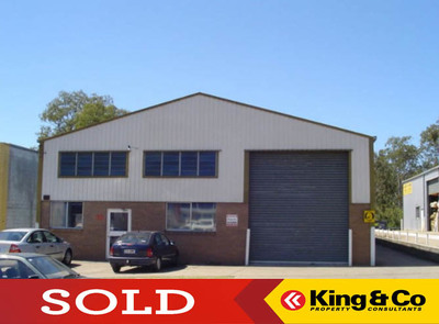 RARE FREESTANDER IN SOUGHT AFTER LOCATION!