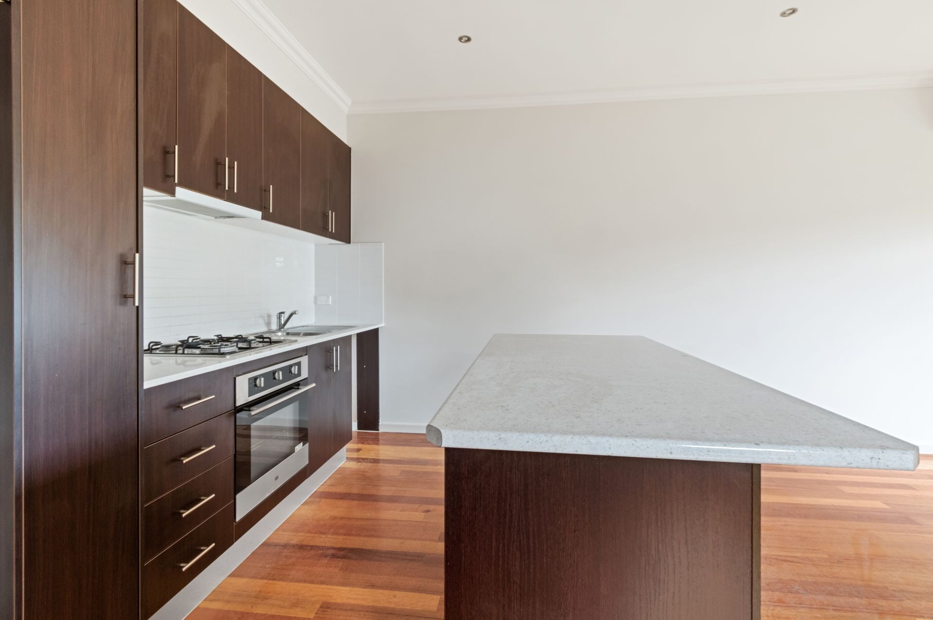 Modern 2 Bedroom Unit!